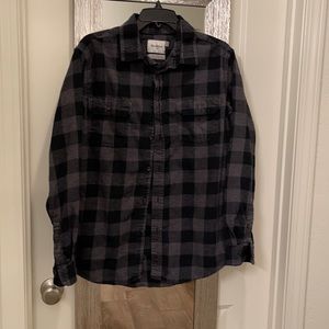 Goodfellow Men’s shirt. Size Large.